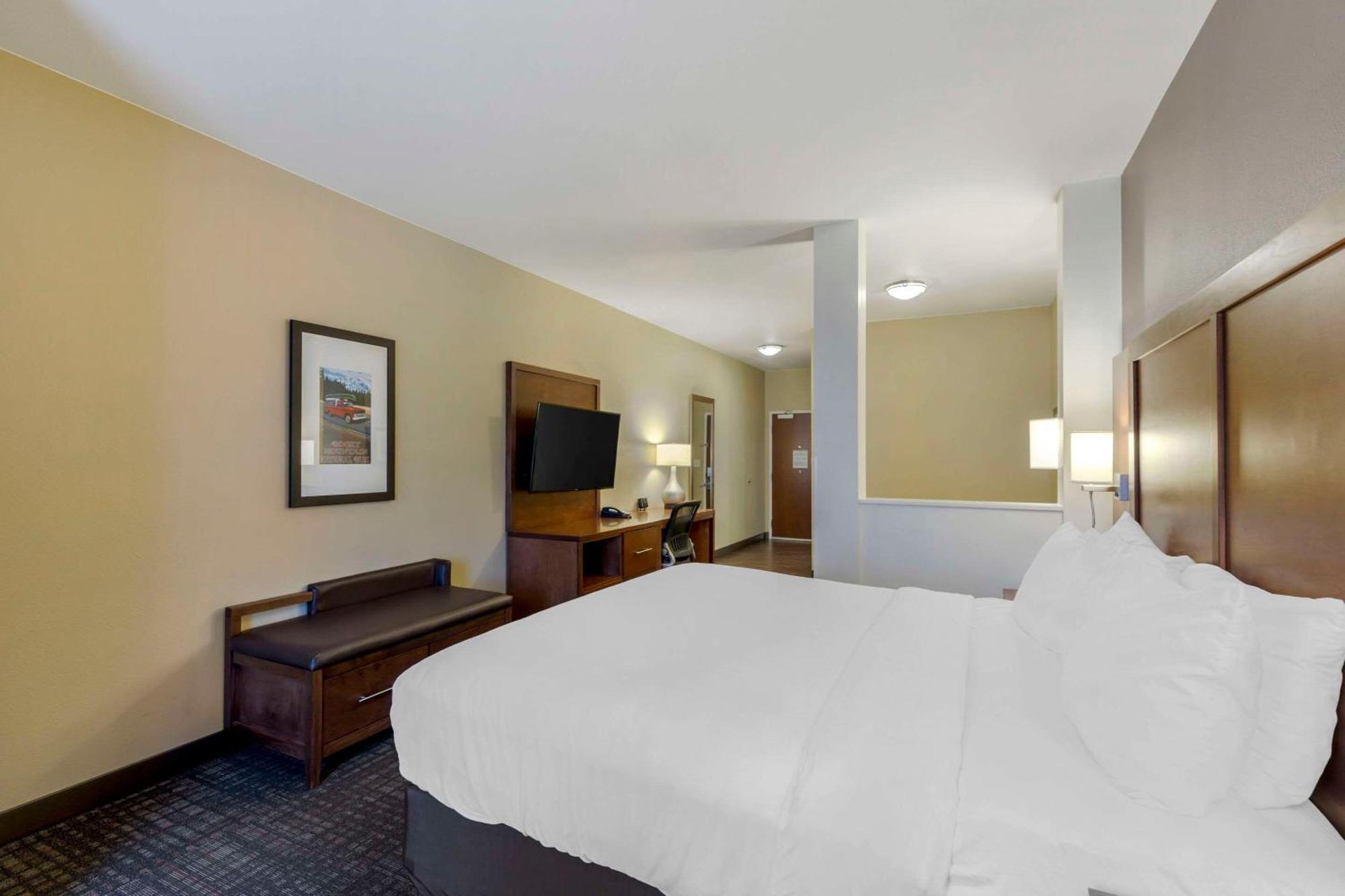 Comfort Suites Loveland Exterior photo