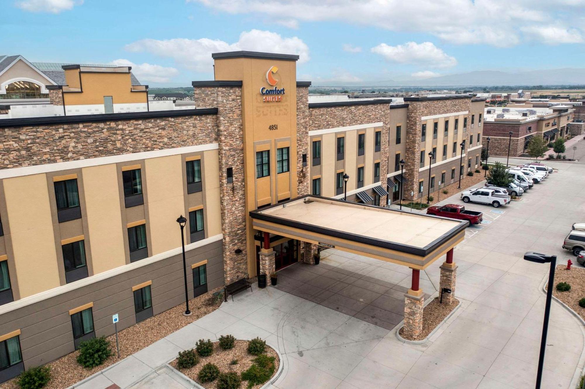 Comfort Suites Loveland Exterior photo